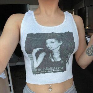 Amy Winehouse Unisex Cropped Tank